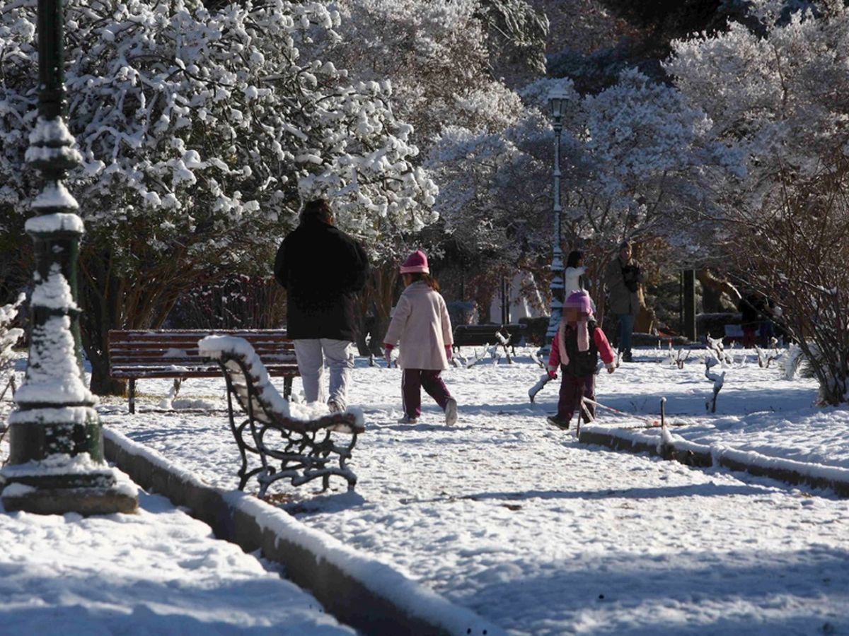 La nieve en Mendoza repite la clásica imagen de todos los inviernos La nieve en Mendoza repite la clásica imagen de todos los inviernos