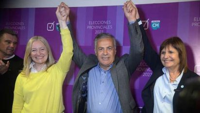 Alfredo Cornejo festejó acompañado por Patricia Bullrich