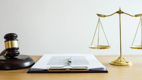 La CSJN admitió la queja, declaró procedente el recurso, revoco la sentencia anterior y desestimó la inhibitoria.