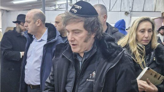 Javier Milei al visitar el Ohel (tumba) del Rebe de Lubavich en Nueva York, antes de meterse en la guerra contra Irán. Javier Milei al visitar el Ohel (tumba) del Rebe de Lubavich en Nueva York, antes de meterse en la guerra contra Irán.