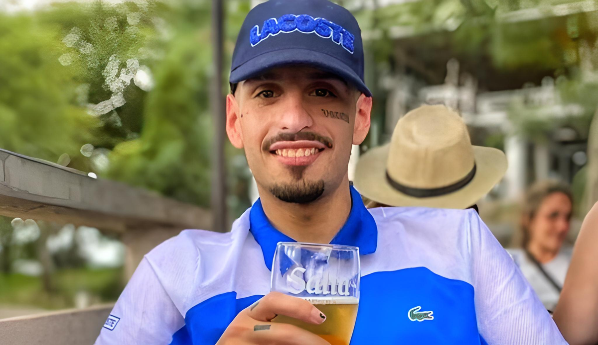 El Noba, cantante de cumbia que falleció en el día de hoy y conmociono a Twitter.
