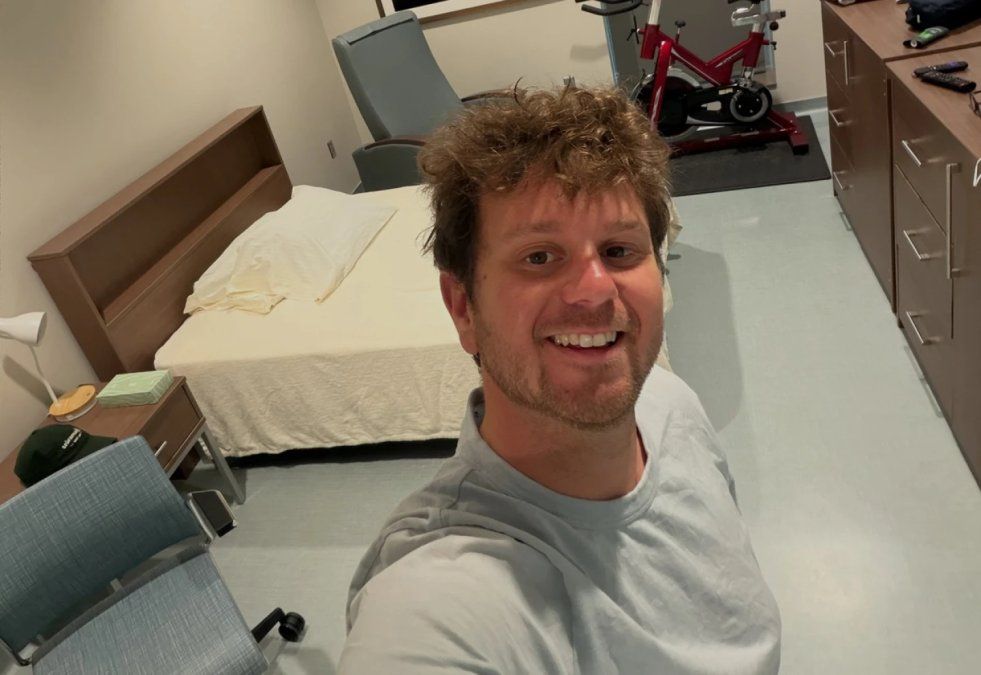 Jake Rosmarin, que estaba a bordo de MV Hondius, documenta su cuarentena por hantavirus Jake Rosmarin, que estaba a bordo de MV Hondius, documenta su cuarentena por hantavirus