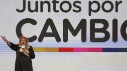 altText(Alberto F. cumplió, pero Carrió no: 