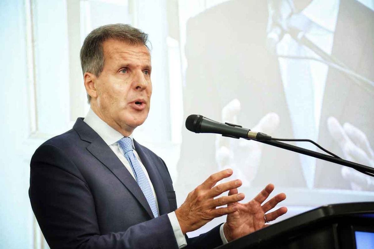 Martín Redrado, expresidente del Banco Central, advierte que la Argentina debe conducirse en un escenario internacional donde ya se planteó la hipótesis de conflicto entre USA y China. Martín Redrado, expresidente del Banco Central, advierte que la Argentina debe conducirse en un escenario internacional donde ya se planteó la hipótesis de conflicto entre USA y China.