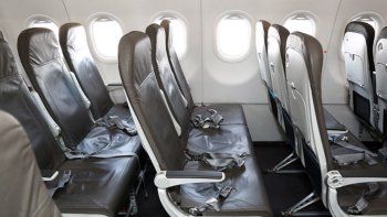 una aerolinea low cost lanzo pasajes ganga a destino de argentina una aerolinea low cost lanzo pasajes ganga a destino de argentina