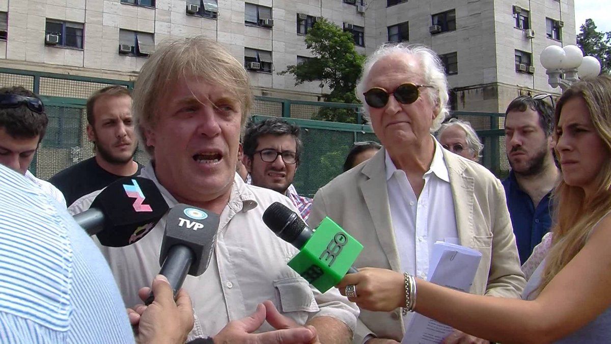 Gustavo Vera y Pino Solanas cuando presentaron una denuncia contra Jaime Stiusso.