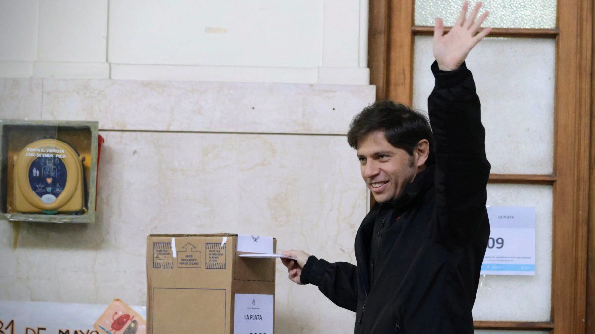 Axel Kicillof al emitir su voto este domingo.&nbsp;
