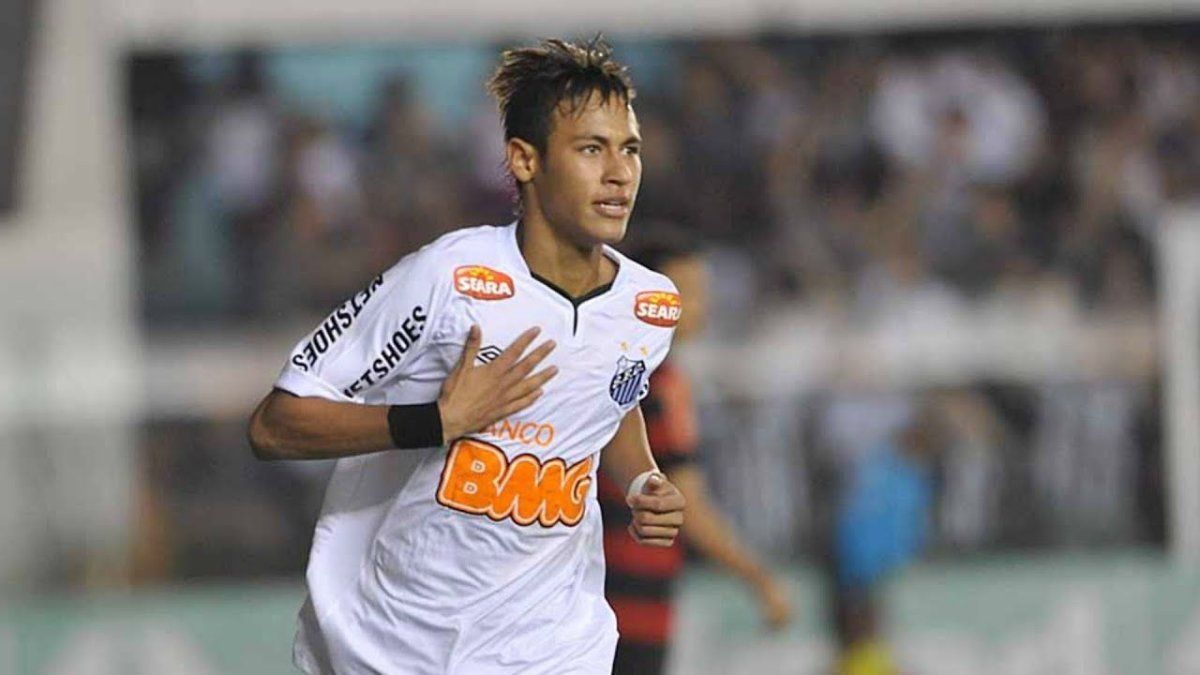 Neymar, ¿vuelve a Santos?