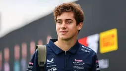 altText(Franco Colapinto arranca un año clave mientras Alpine muestra su nuevo auto)}