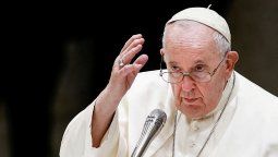 altText(Papa Francisco no vota ni al FDT ni a JXC y fuerte apoyo LGBTQ: 