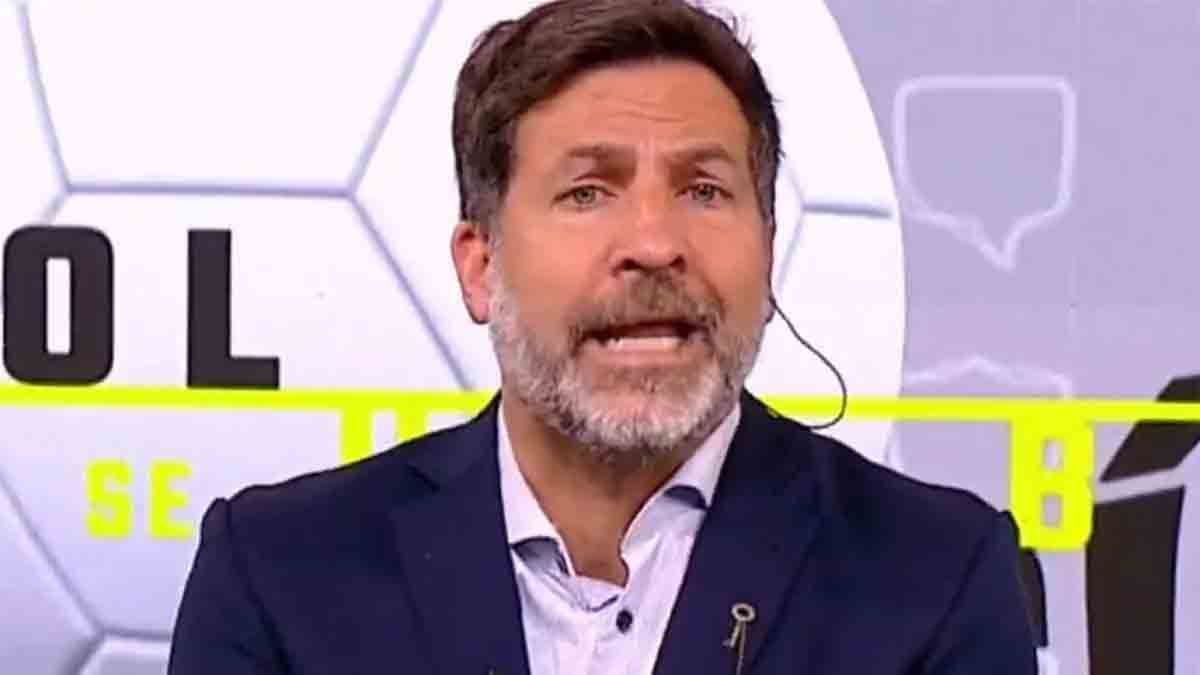Juan Carlos Toti Pasman explotó contra Marcelo Gallardo por el presente de River y habló de ayuda de Conmebol en Copa Libertadores. Juan Carlos Toti Pasman explotó contra Marcelo Gallardo por el presente de River y habló de ayuda de Conmebol en Copa Libertadores.