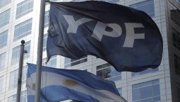 altText(La AIE dice que Cristina tendrá que seguir importando petróleo)}