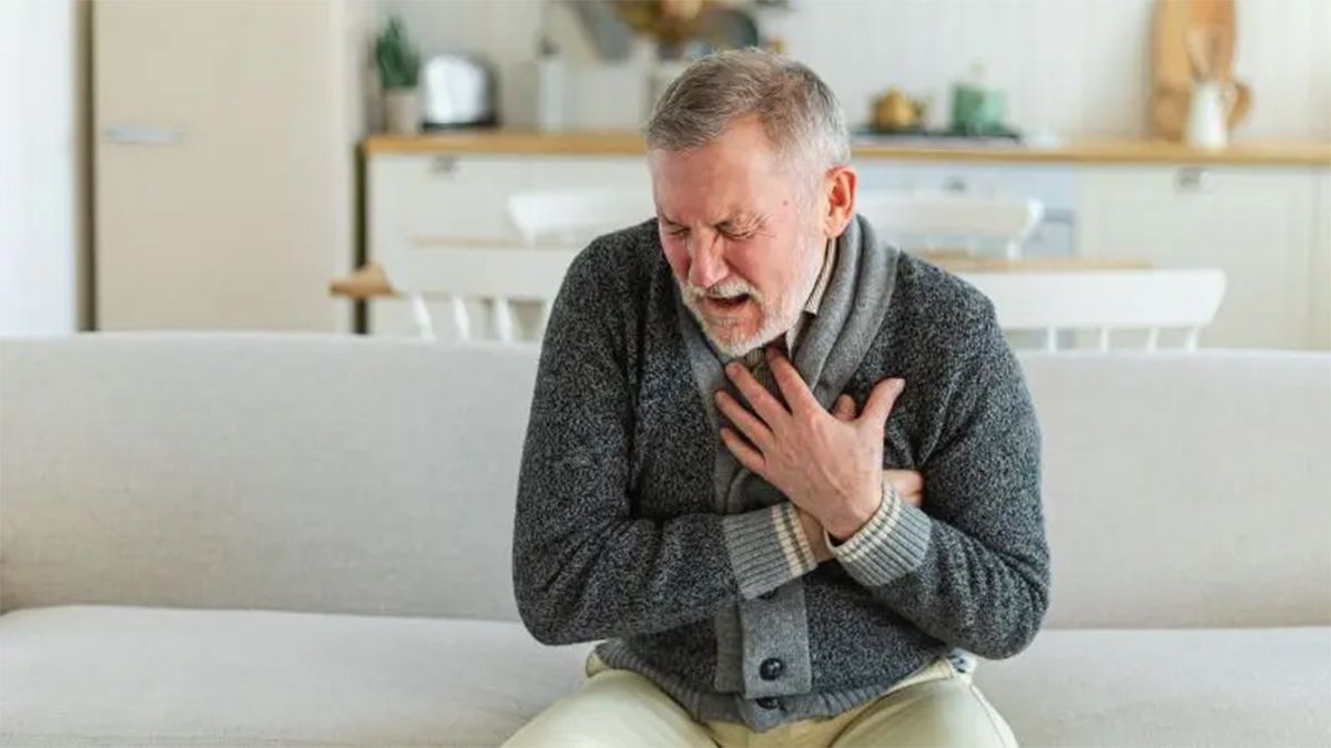 Sergio Baratta, jefe de Cardiología del Hospital Austral, brindó detalles acerca de la prevención de un infarto y de cómo actuar sin perder tiempo. Sergio Baratta, jefe de Cardiología del Hospital Austral, brindó detalles acerca de la prevención de un infarto y de cómo actuar sin perder tiempo.