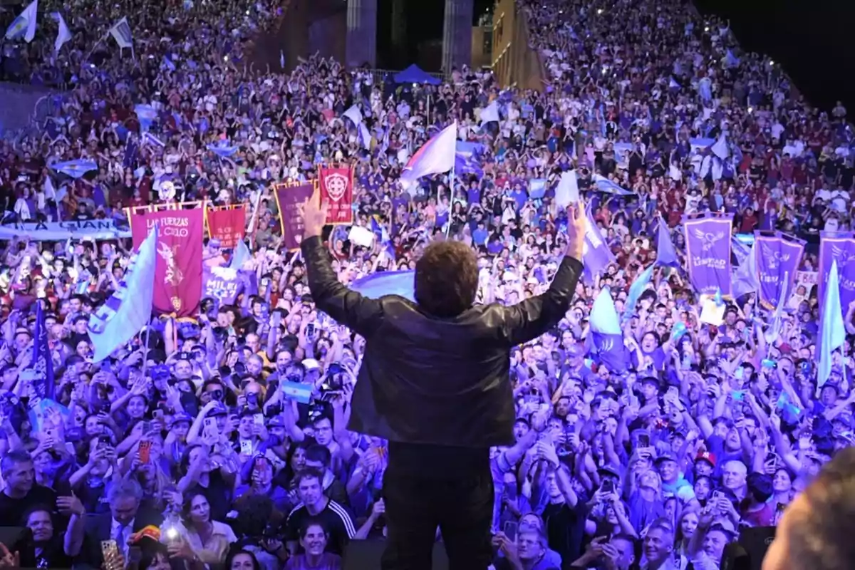 La última vez que el Presidente estuvo en Rosario fue en octubre para el cierre de campaña. La última vez que el Presidente estuvo en Rosario fue en octubre para el cierre de campaña.