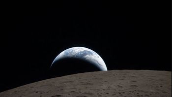 Primero fue una fotografía, luego un video de la Tierra ocultándose de la Luna capturado por Artemis II. Primero fue una fotografía, luego un video de la Tierra ocultándose de la Luna capturado por Artemis II.