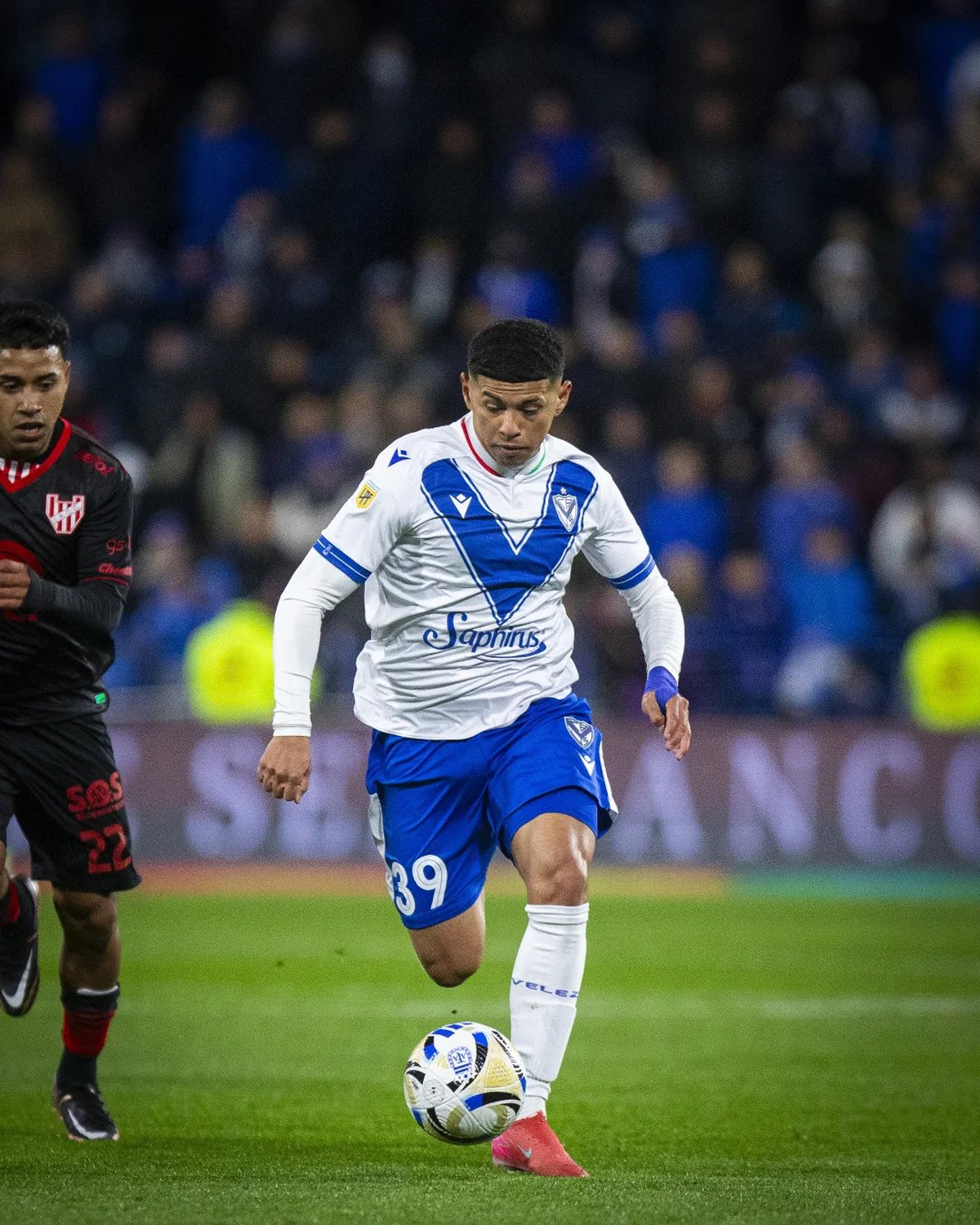 Vélez-Instituto también termino 0-0. Vélez-Instituto también termino 0-0.