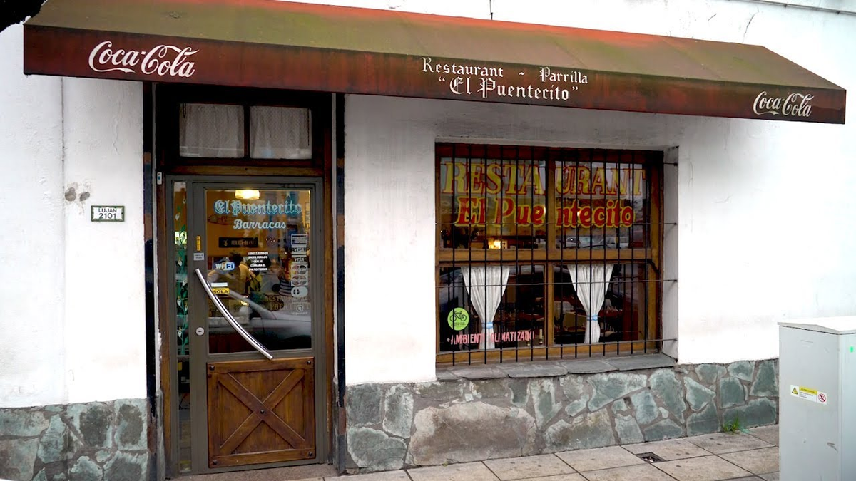 El Puentecito, en Barracas, un bodegón con historia en Buenos Aires. El Puentecito, en Barracas, un bodegón con historia en Buenos Aires.