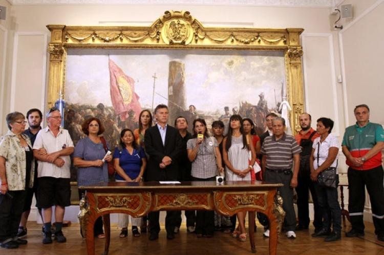 Macri junto a familiares de las víctimas de Once
