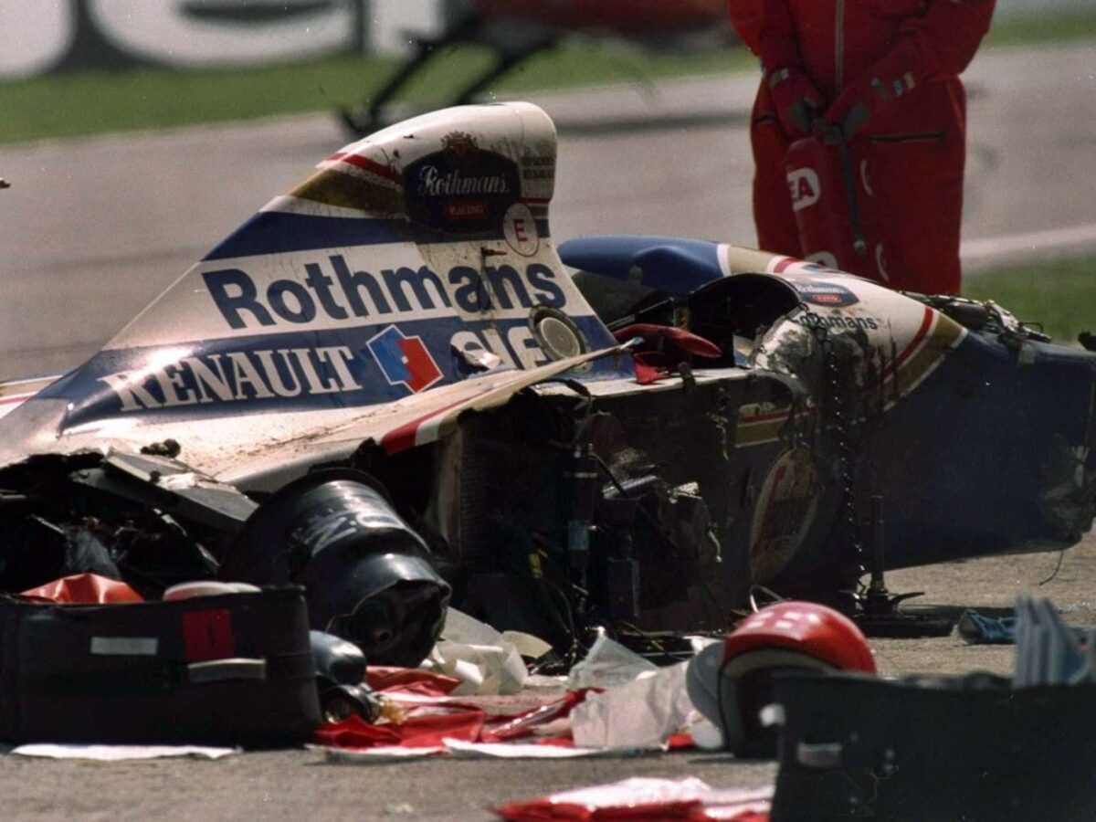 Frank Williams, cofundador de la escudería que lleva su nombre, murió a los 79 años. Williams fue recordado por sus cruces con el argentino Carlos Alberto Reutemann y había sido acusado de la trágicamente muerte del brasileño Ayrton Senna.