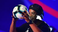 Ronaldinho, inoxidable