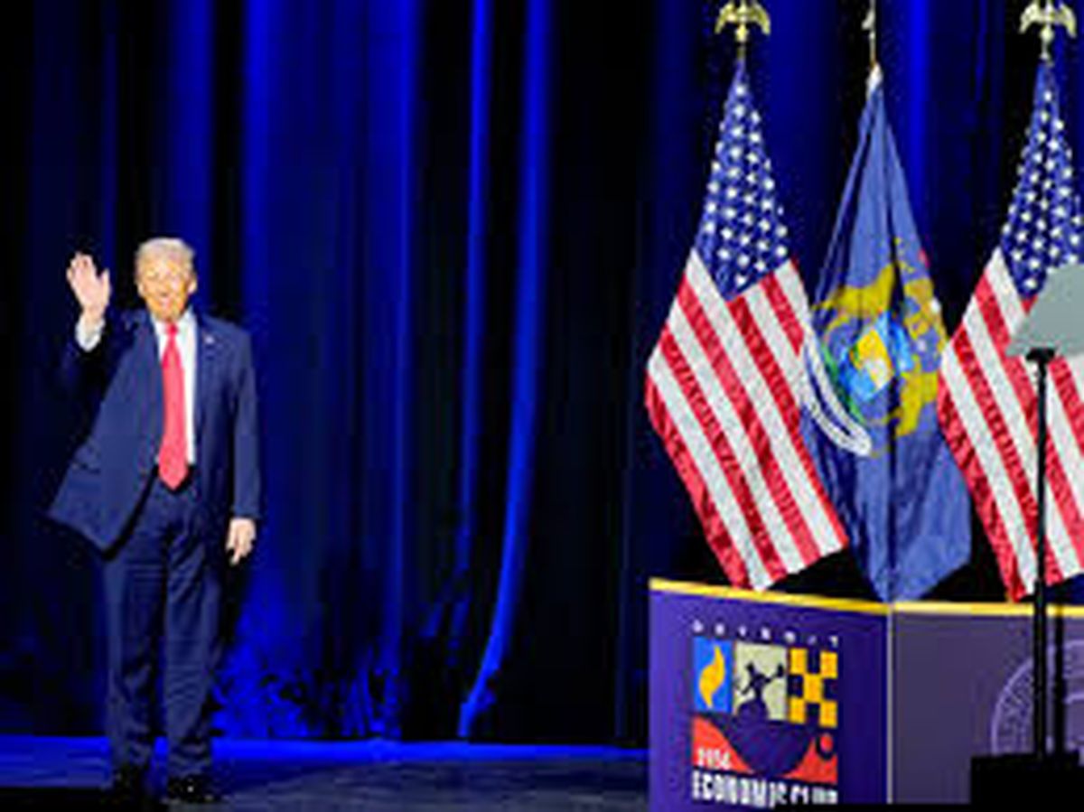 Donald Trump pasó por Detroit y se mostró triunfalista.