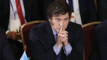 Javier Milei se va de viaje a Paraguay la semana que viene. Javier Milei se va de viaje a Paraguay la semana que viene.