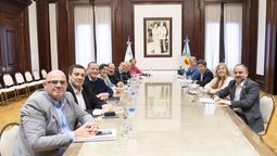 altText(Axel Kicillof bloquea el paso a Dante Gebel: Reunión con evangélicos)}