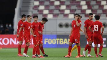 China quiere crecer en fútbol. China quiere crecer en fútbol.