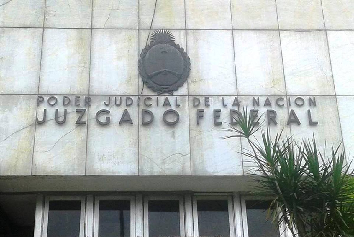 Frente del Juzgado Federal cerrado en Puerto Iguazú (Misiones). Frente del Juzgado Federal cerrado en Puerto Iguazú (Misiones).