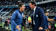 Salió a la luz el conflicto entre Gustavo Costas y Diego Milito en Racing. FOTO: IMAGEN GENERADA CON GEMINI. Salió a la luz el conflicto entre Gustavo Costas y Diego Milito en Racing. FOTO: IMAGEN GENERADA CON GEMINI.