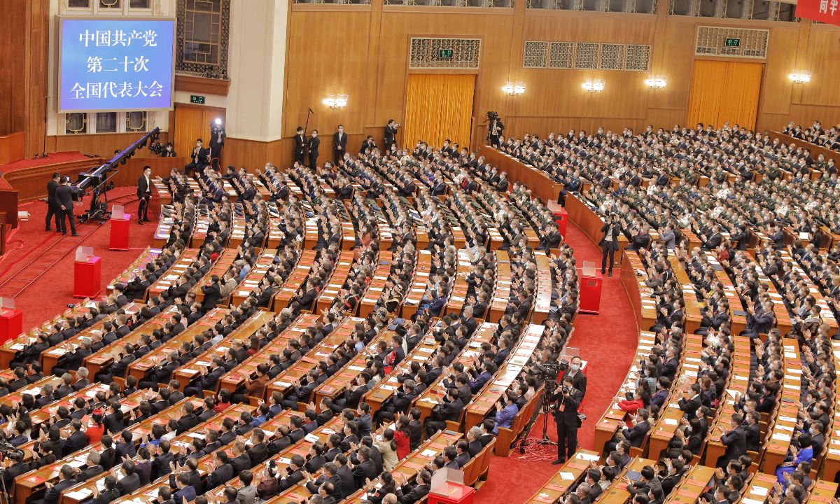 El PCCh reorganizó su liderazgo a la manera de Xi Jinping: es una espada de 2 filos.