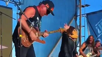 Burla y rechazo: La Renga disparó contra el Gobierno y subió a