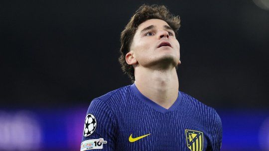 Volantazo: Barcelona se olvida de Julián Álvarez y va por otro delantero de la Selección Argentina