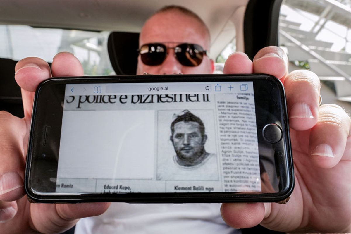 Alemania ya ha alertado de un cambio de poder en el narcotráfico. Las mafias albanesas le comen el terreno a las demás. El Reino Unido ha señalado que utilizan el puerto de Bilbao como lanzadera. Las sanguinarias guerras balcánicas fueron la escuela de estos gánsteres. Actúan con profesionalidad militar. Son brutales, eficaces y discretos.