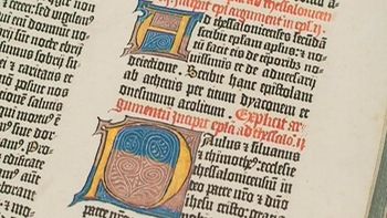 Johannes Gutenberg imprimió la primera Biblia el 23 de febrero de 1455. Con 42 líneas por página dio comienzo a la impresión masiva y el acceso al conocimiento. Johannes Gutenberg imprimió la primera Biblia el 23 de febrero de 1455. Con 42 líneas por página dio comienzo a la impresión masiva y el acceso al conocimiento.