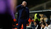 José Mourinho quedó a un paso de volver al Real Madrid, pero su regreso no sería solo al banquillo: el portugués quiere peso en fichajes, salidas y la reconstrucción del vestuario. José Mourinho quedó a un paso de volver al Real Madrid, pero su regreso no sería solo al banquillo: el portugués quiere peso en fichajes, salidas y la reconstrucción del vestuario.