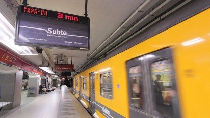 Arrancó el paro de subtes: Qué líneas paran y en qué horarios