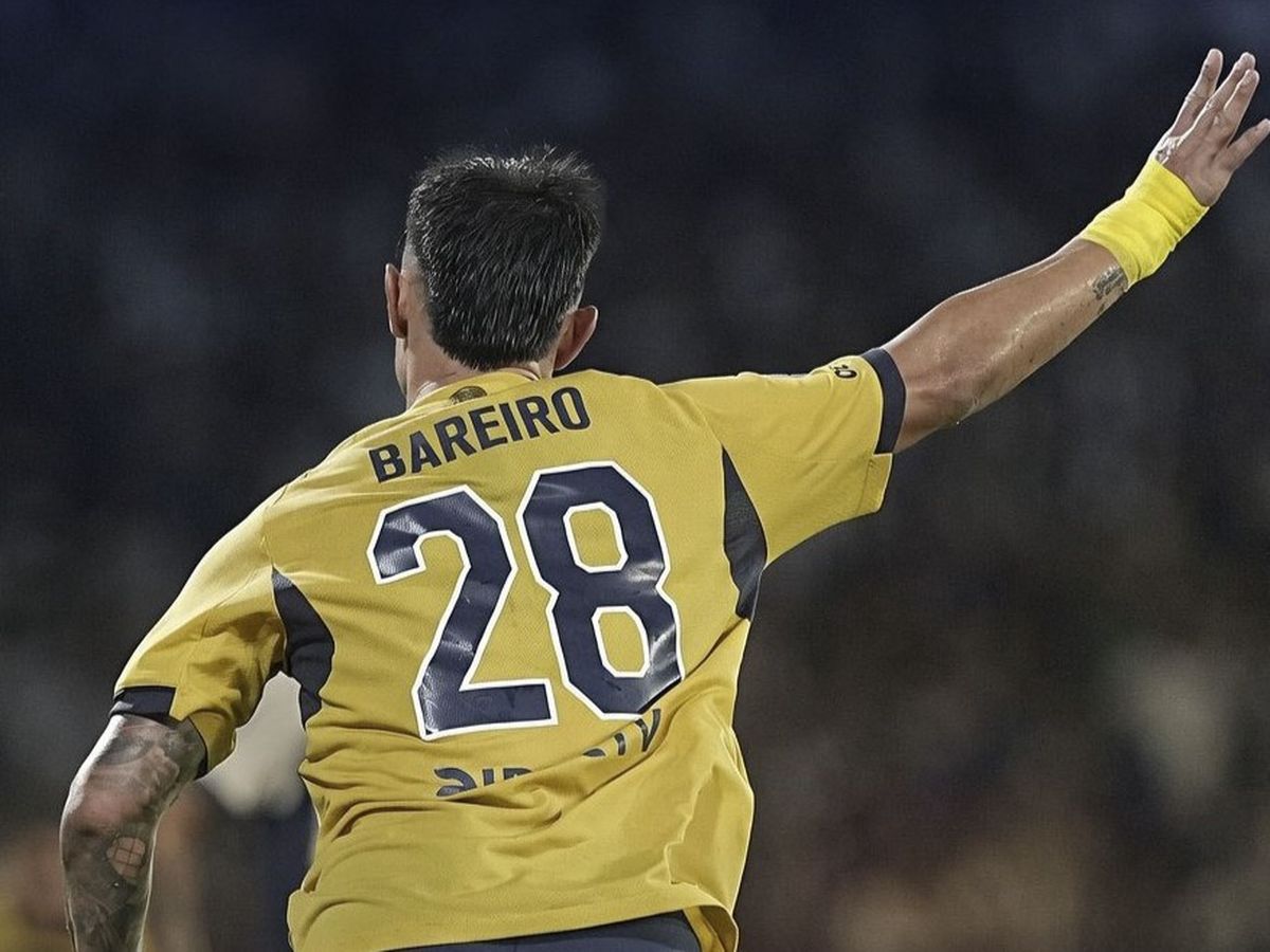 Adam Bareiro se fue expulsado en Boca