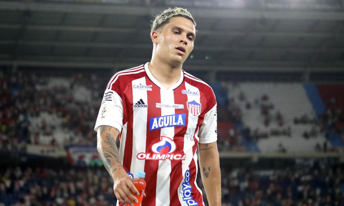 Juan Fernando Quintero en Junior, donde no juega por lesión.