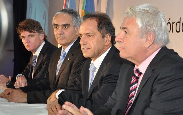 Daniel Scioli y José Manuel de la Sota, ayer, en Córdoba.-