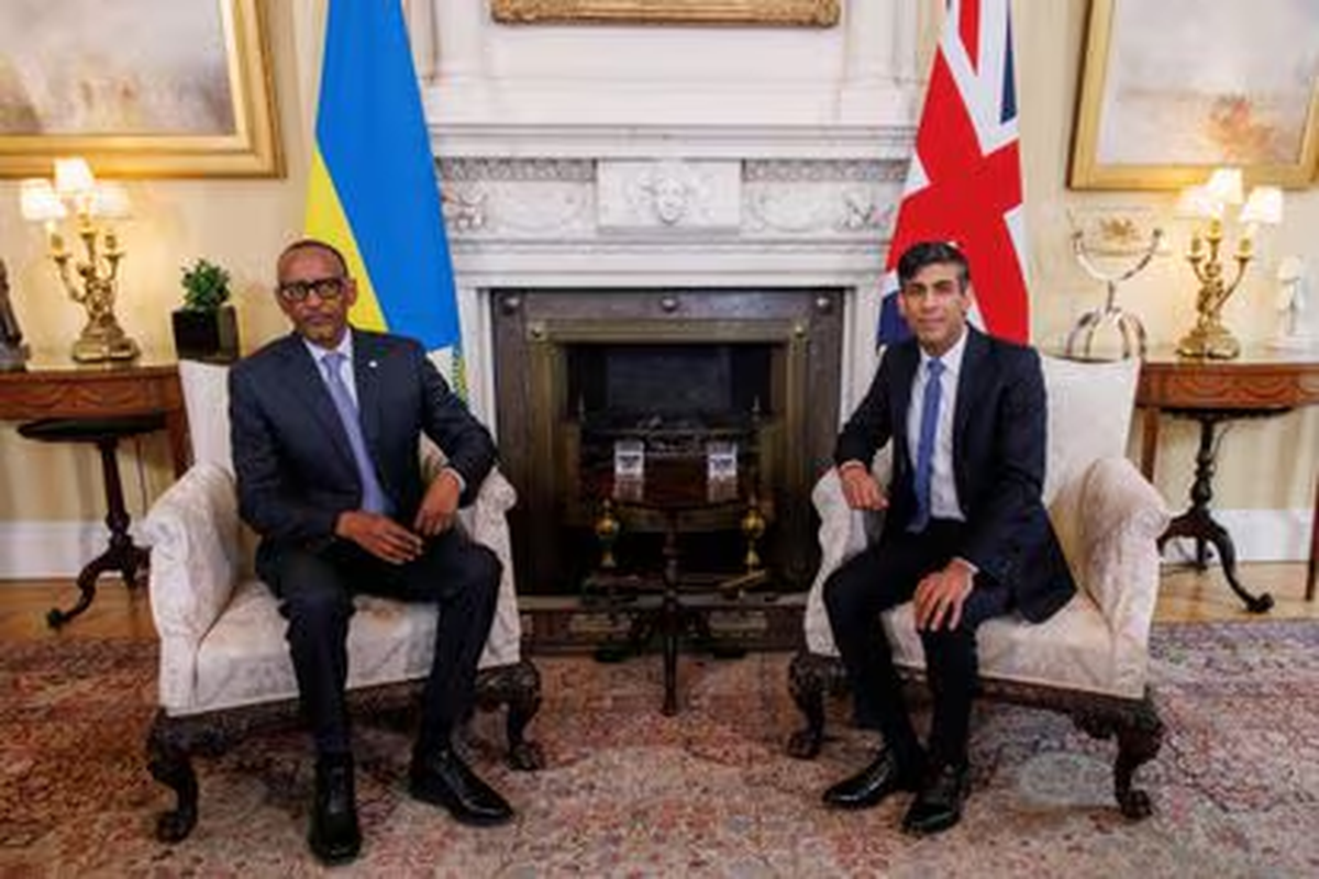 El Reino Unido y Ruanda firmaron un acuerdo en abril de 2022 para transferir a algunos inmigrantes ilegales que llegaran al Reino Unido al pa&iacute;s de &Aacute;frica Oriental.