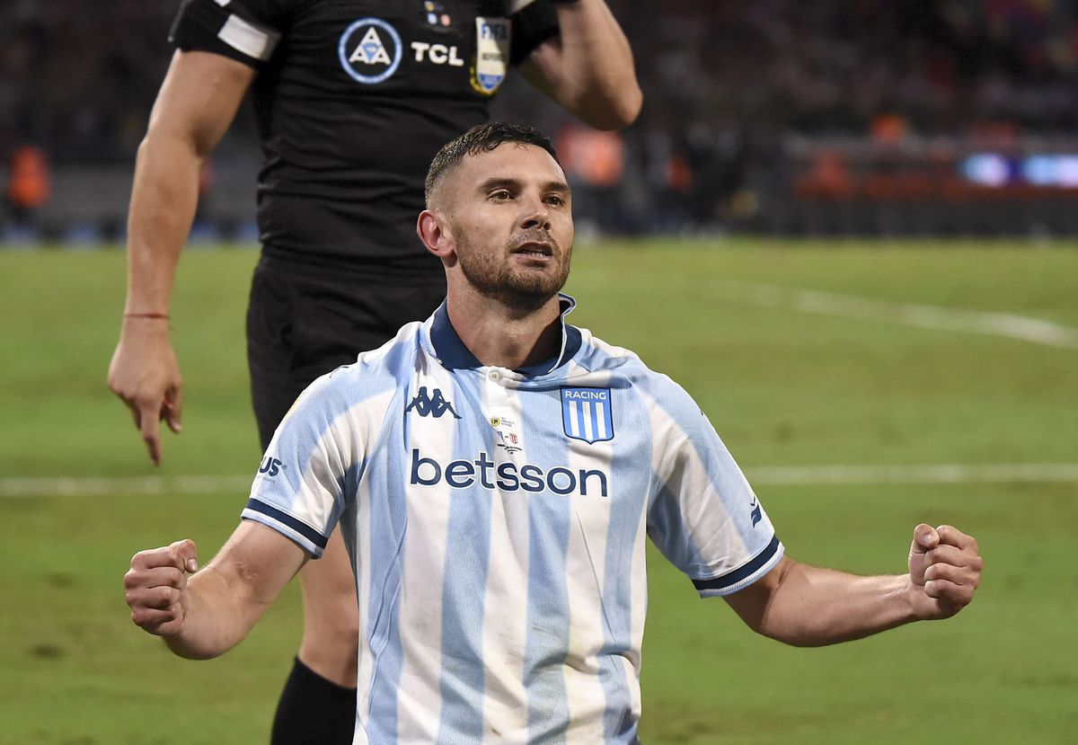 Adrián Maravilla Martínez, carta de gol de Racing
