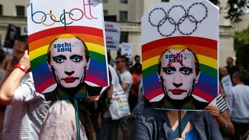Polémica en Rusia por prohibición del movimiento LGBT. Polémica en Rusia por prohibición del movimiento LGBT.