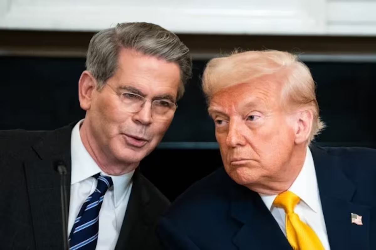 Scott Bessent como titular del Tesoro y estratega de la economía de Donald Trump parece que "no la ve". Scott Bessent como titular del Tesoro y estratega de la economía de Donald Trump parece que "no la ve". 