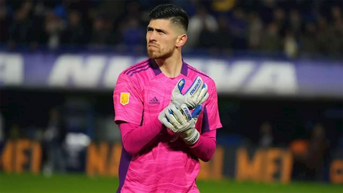 El arquero Agustín Rossi no llegó a un acuerdo con Boca y firmó un contrato con el Flamengo de Brasil aunque pesan denuncias en su contra.