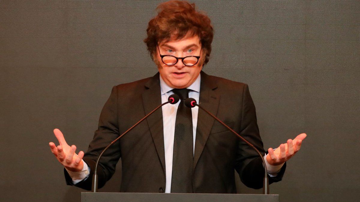 Con Javier Milei en el exterior, se activaron las conversaciones por los casilleros de la Corte Suprema. Con Javier Milei en el exterior, se activaron las conversaciones por los casilleros de la Corte Suprema.