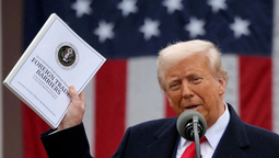 Donald Trump anunció que duplicará hasta el 50% los aranceles a la importación de acero Donald Trump anunció que duplicará hasta el 50% los aranceles a la importación de acero