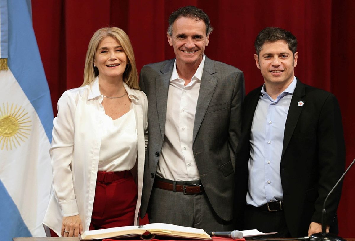 En la negociación de Gabriel Katopodis, Verónica Magario podrá reflotar su capítulo de endeudamiento que precisa Kicillof. En la negociación de Gabriel Katopodis, Verónica Magario podrá reflotar su capítulo de endeudamiento que precisa Kicillof.