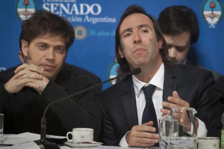 Kicillof y Lorenzino, en el Senado defendiendo el proyecto oficial de canje de deuda. (Foto: NA)