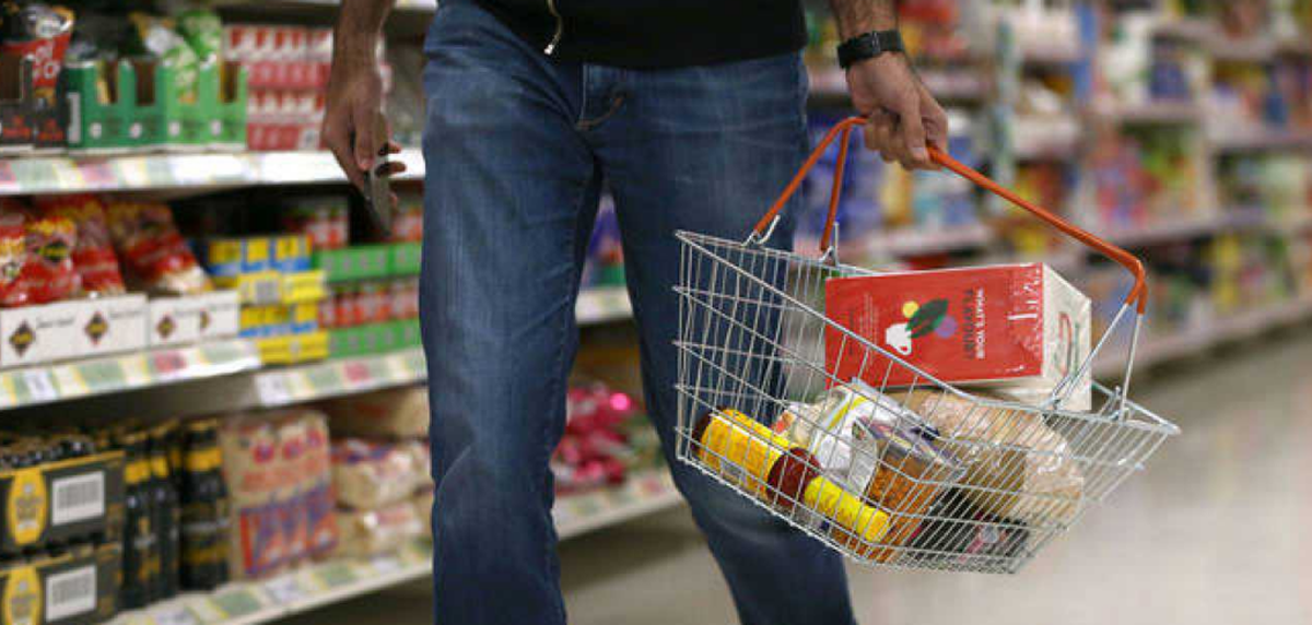 43 de los 48 productos que integran la canasta de alimentos, bebidas y artículos relevada por el Ipec mostraron aumentos en comparación con febrero. 43 de los 48 productos que integran la canasta de alimentos, bebidas y artículos relevada por el Ipec mostraron aumentos en comparación con febrero.